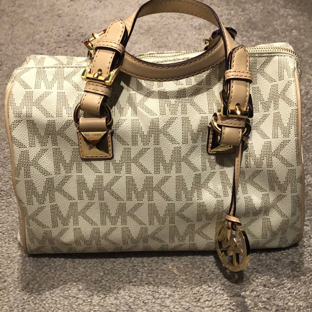 Michael Kors Grayson medium satchel